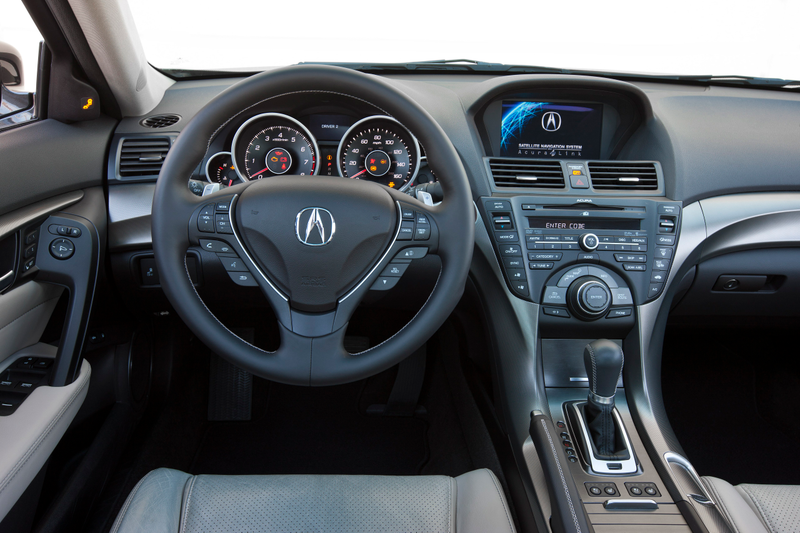 Illustration for article titled 2014 Acura TL Combines Exhilarating Performance and Abundant Luxury in an Expressive Package